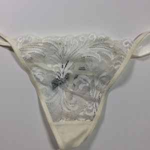 Pearl G-String (Axami Lingerie)